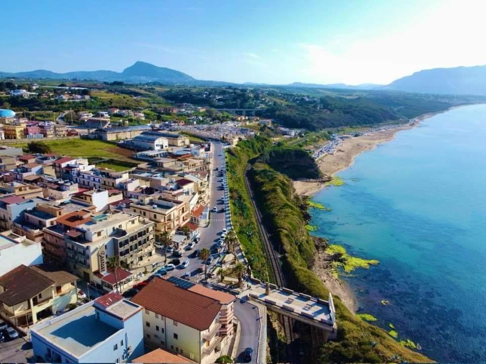 Case Vacanze Piccolo バレストラーテ エクステリア 写真